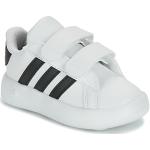 Hvide Sporty adidas Court Sneakers Hælhøjde op til 3 cm Størrelse 26 til Børn på udsalg 