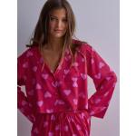 Hunkemöller - Pyjamas - Bright Rose - Jacket LS Satin Hearts - Nattøj & Sæt